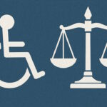 Símbolos das pessoas com deficiência e da justiça.