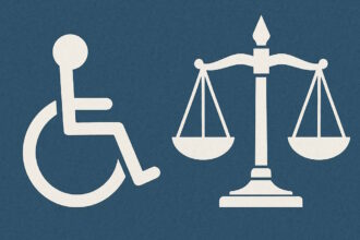 Símbolos das pessoas com deficiência e da justiça.