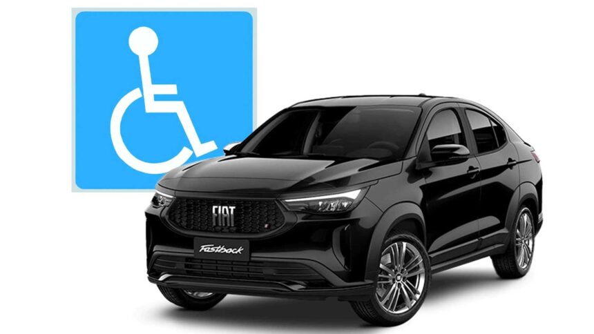 Imagem de um carro preto modelo Fiat Fastback posicionado em destaque, com um símbolo azul de acessibilidade (cadeira de rodas) ao fundo, representando benefícios ou isenção de impostos para pessoas com deficiência (PcD).