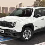 Carro Jeep Renegate na cor branca