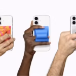 Mãos segurando Iphones