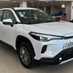 Suv Corolla na cor branca